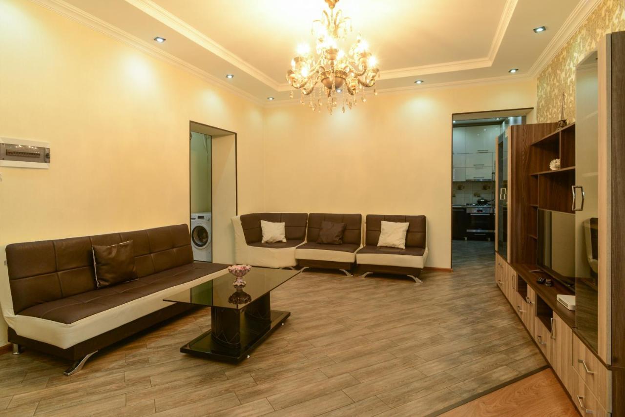 Old Tbilisi Apartment Bagian luar foto